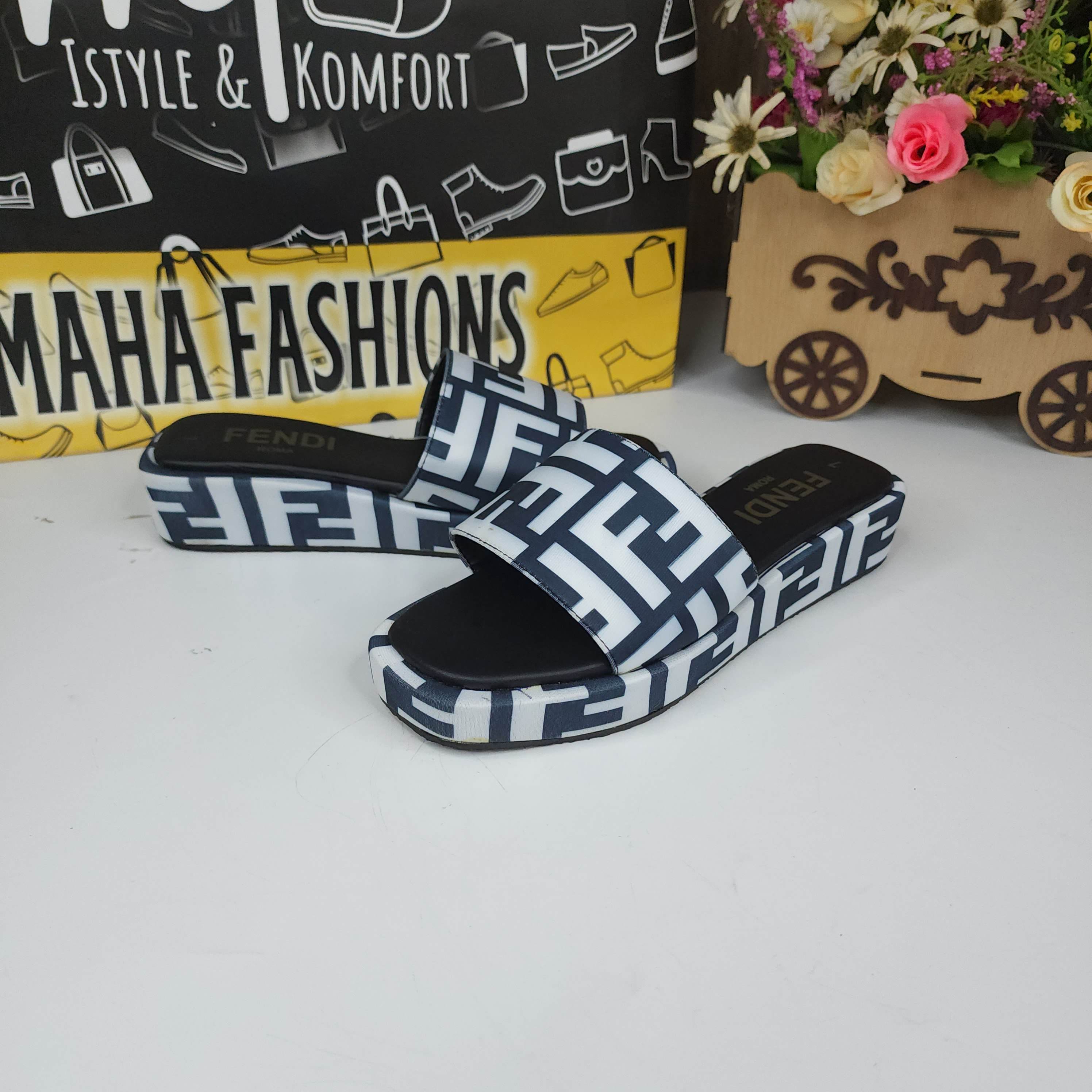 White Slippers - Maha fashions -  Women Footwear