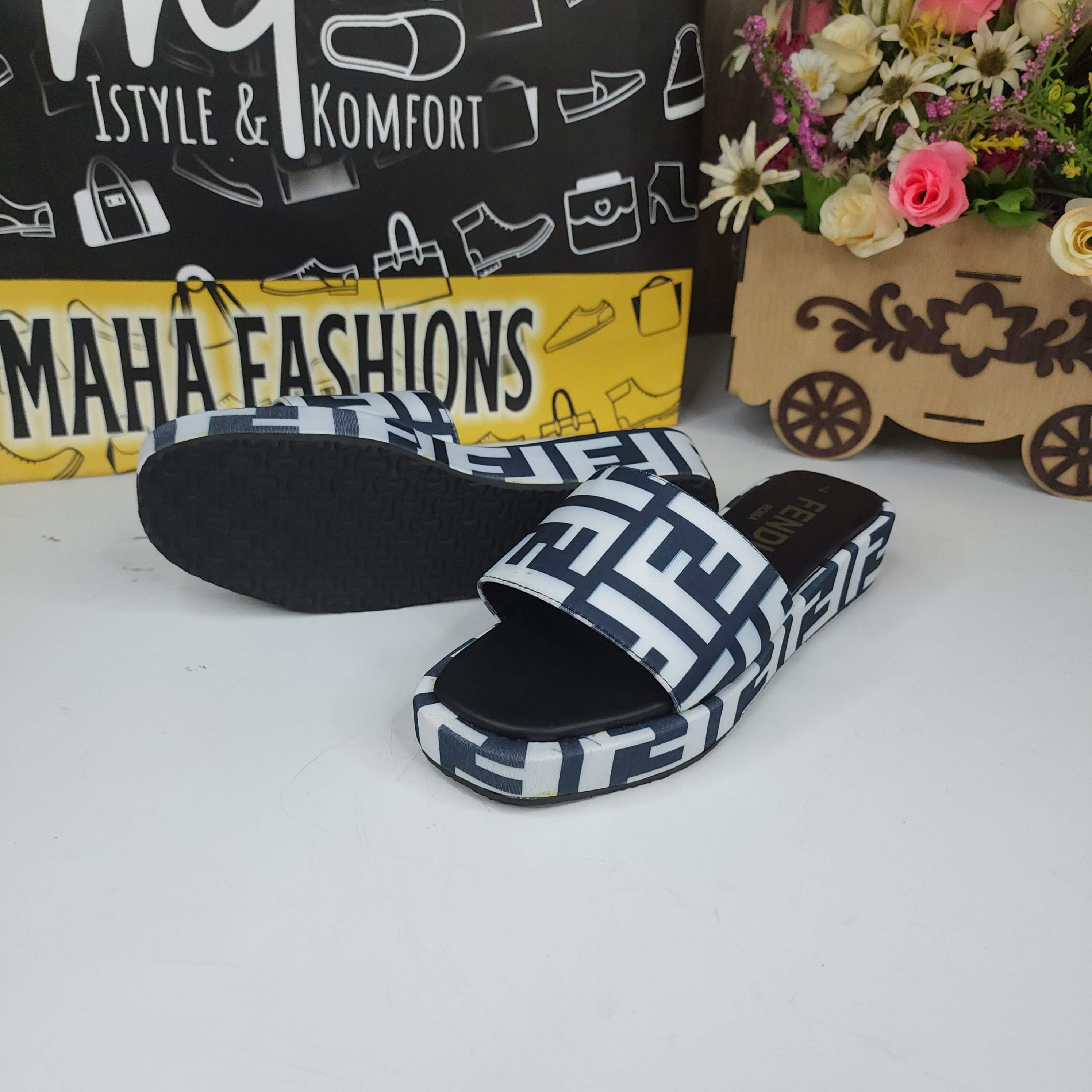 White Slippers - Maha fashions -  Women Footwear